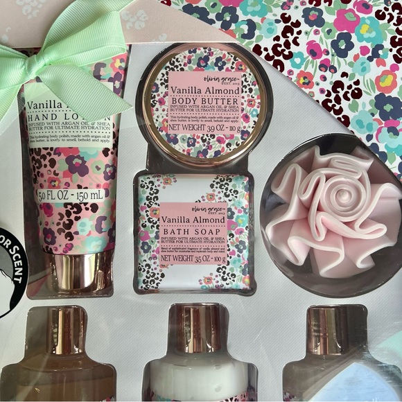 NIB Olivia Grave 7 Piece Gift Set - Picture 9 of 9